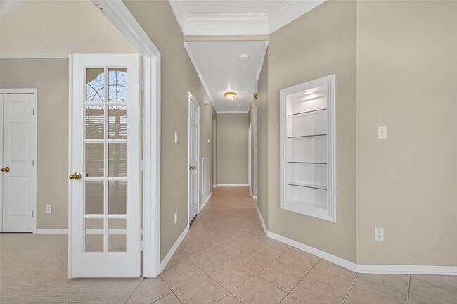 Building Photo - 7914 Loyel Pointe Dr