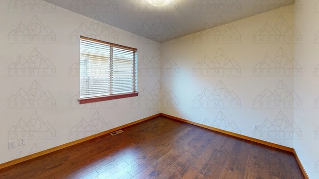 Building Photo - Beautiful 3 bedroom 2 bath home!