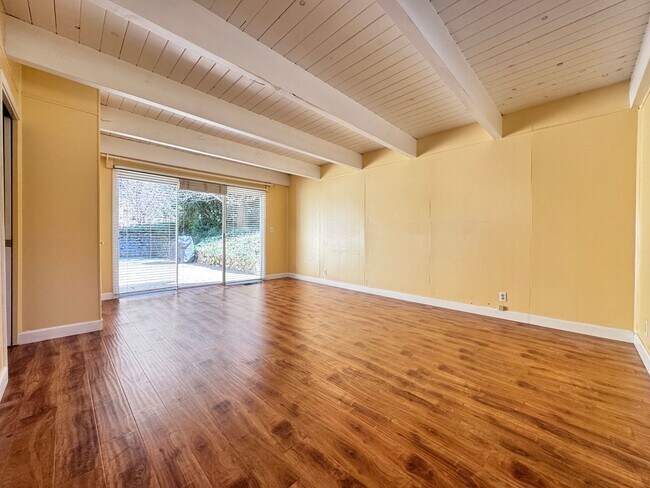 Building Photo - Welcome to this charming 3 bedroom, 2 bathroom house located in  Nevada City