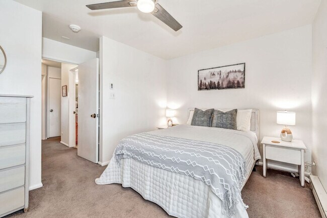 Building Photo - 2160 Mt Werner Cir