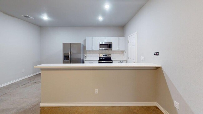Building Photo - 1204 N 8th St