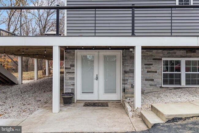 Building Photo - 8325 ABC Farm Pl