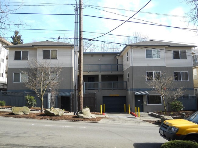 Primary Photo - 4236 7th Ave NE