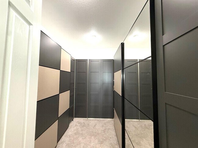 Building Photo - 3625 Garrano Bnd