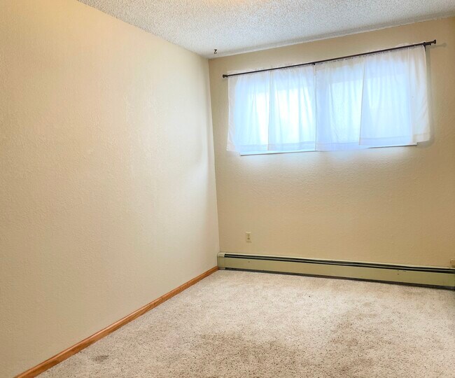 Main floor bedroom 3 - 501 Teller St