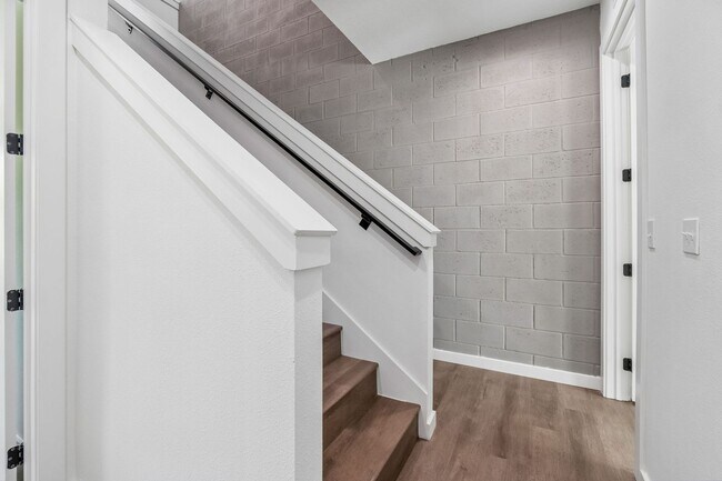 Building Photo - New Construction Townhome For Lease downtown Tampa, Ybor City, Gas Worx