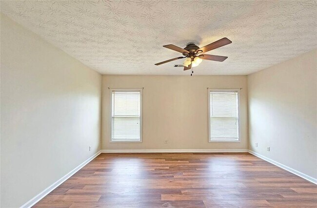 Building Photo - 735 Cool Weather Dr