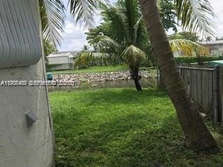 Building Photo - 6802 SW 18th Ct