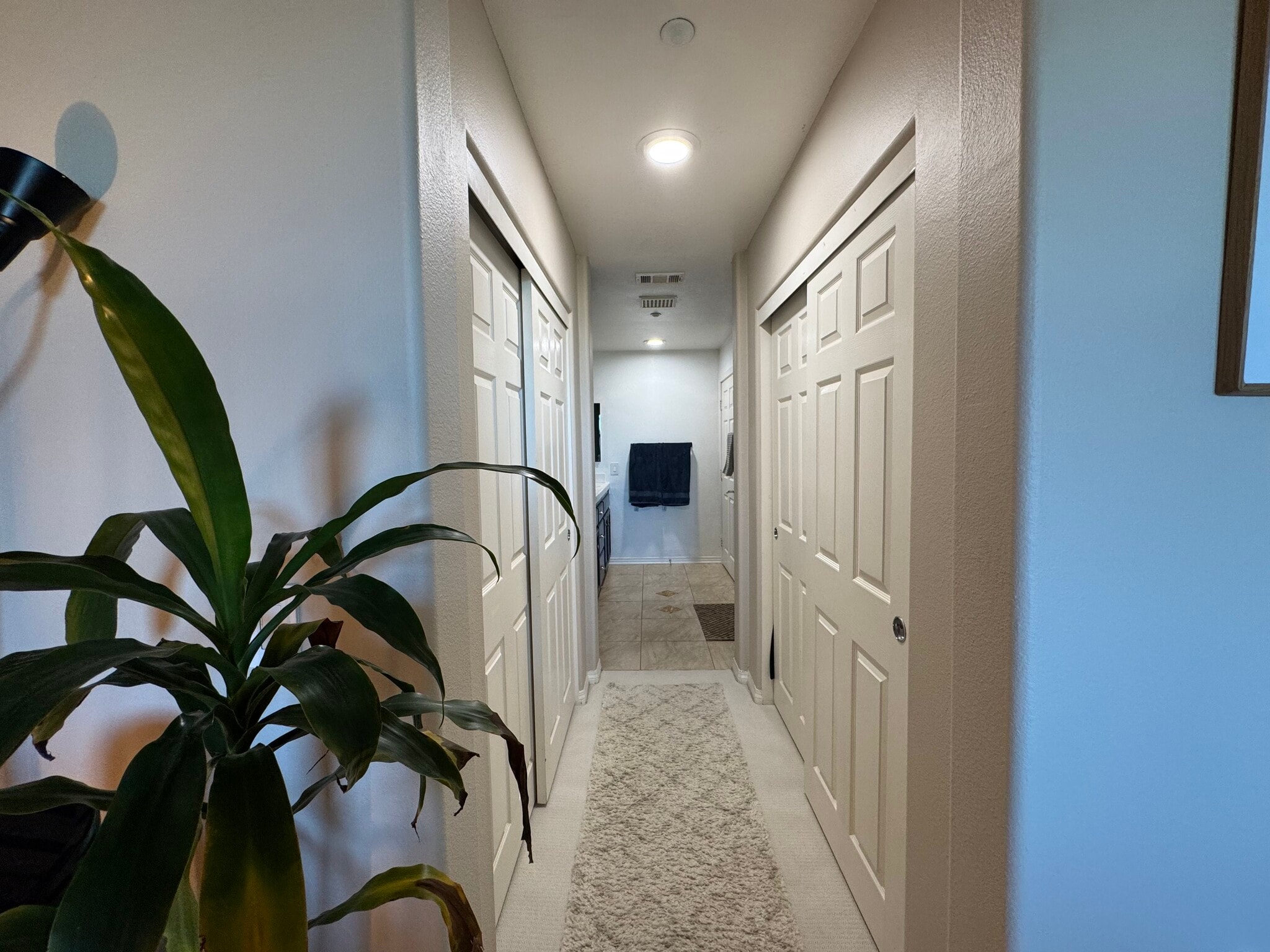 Building Photo - 243 Riverdale Ct