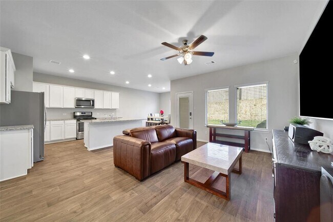Building Photo - 13854 Rock Island Trl