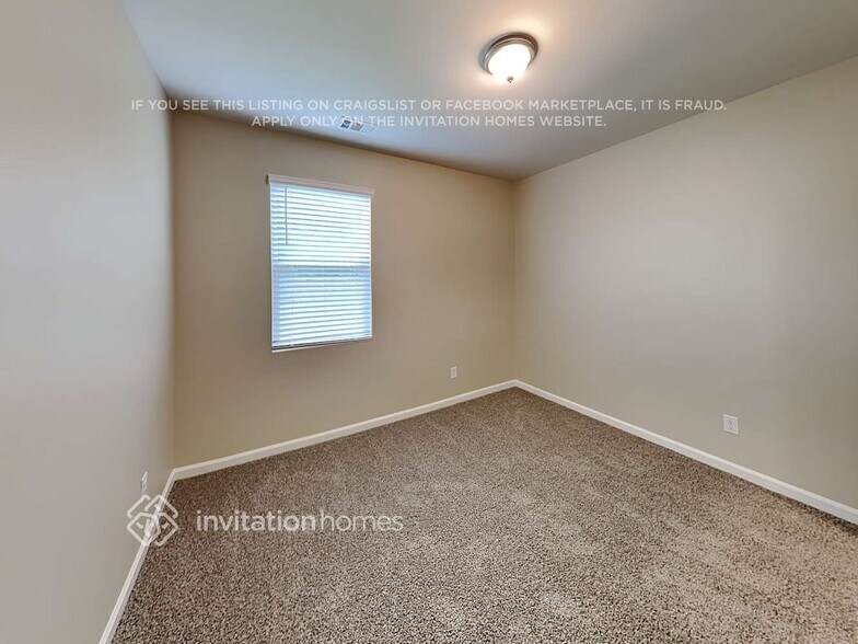 Building Photo - 956 Lilfield Ln