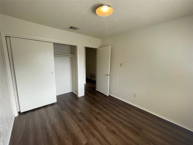 Building Photo - 7603 Woodstone Cove