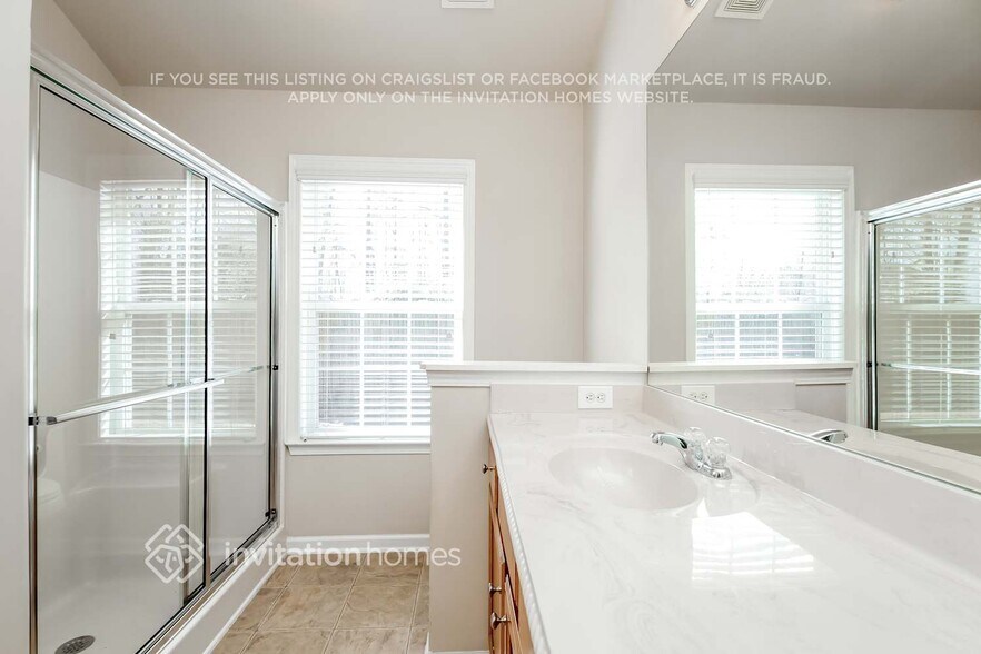 Building Photo - 351 Highland Falls Dr