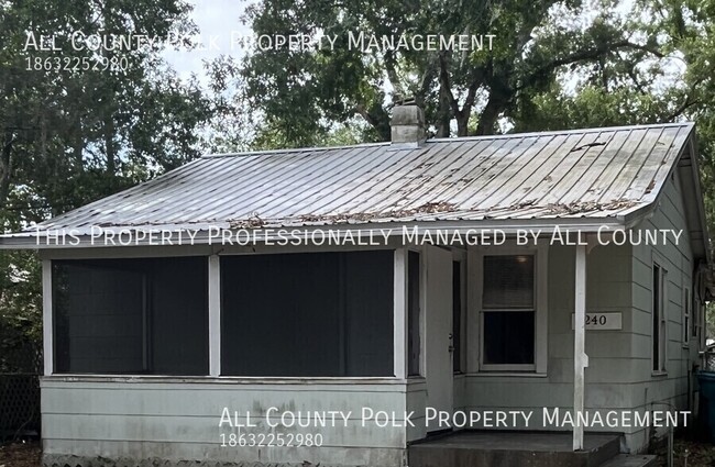 Primary Photo - 240 E Maple St