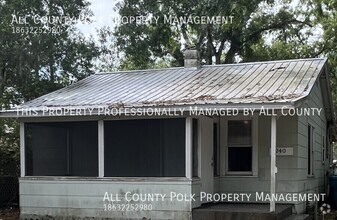 Building Photo - 240 E Maple St