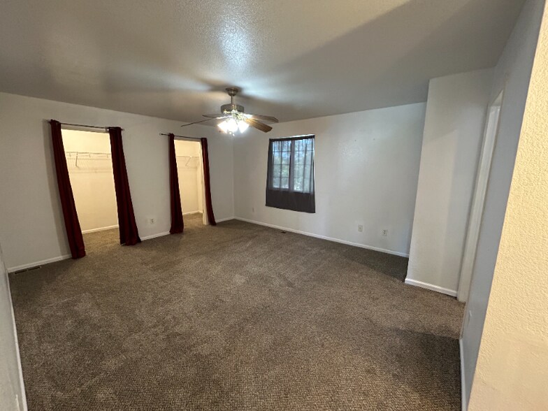 Building Photo - 10116 Fairfax Ct
