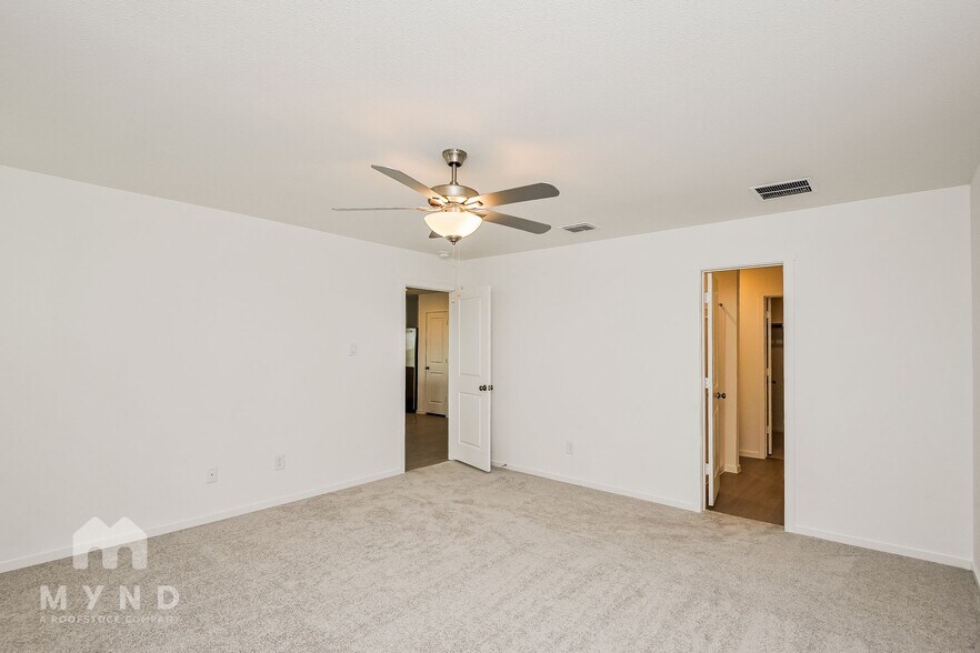 Building Photo - 2717 Mistwood Dr