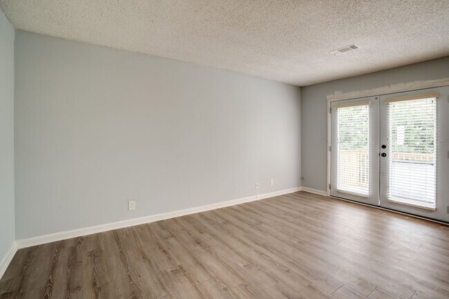 Building Photo - 741 Long Hunter Ct