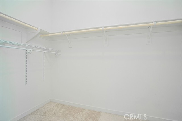 Building Photo - 114 Novel