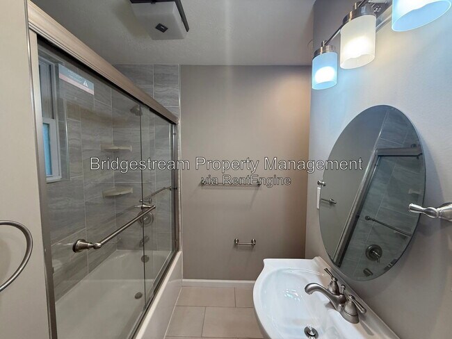 Building Photo - 4508 E Venetian Way