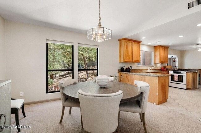 Building Photo - 1480 Cougar Trail