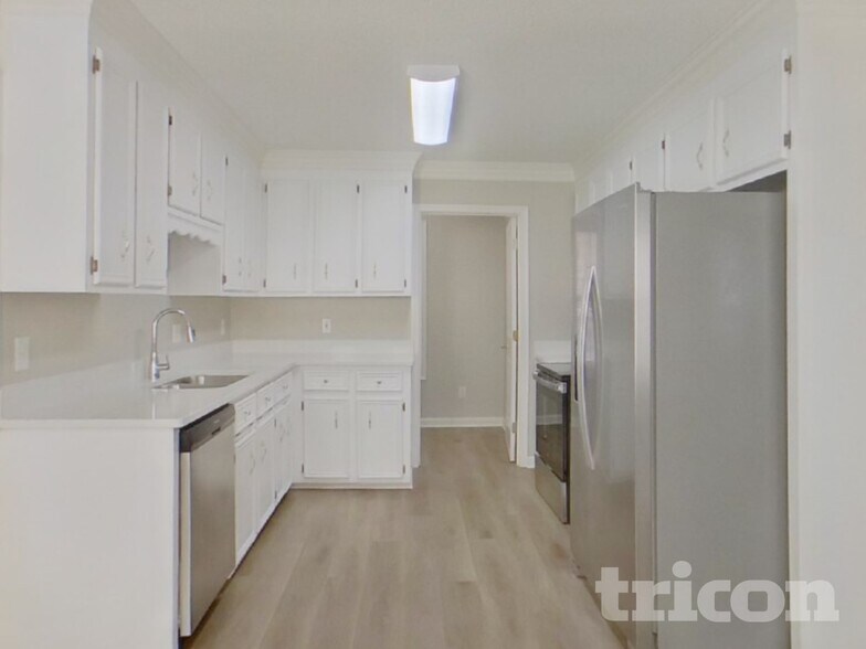 Building Photo - 118 Goldleaf St