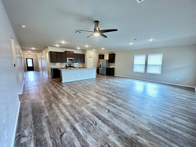 Building Photo - 31681 Nimbus Dr