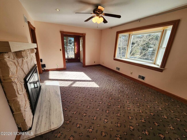 Building Photo - 426 Bennetts Mills Rd