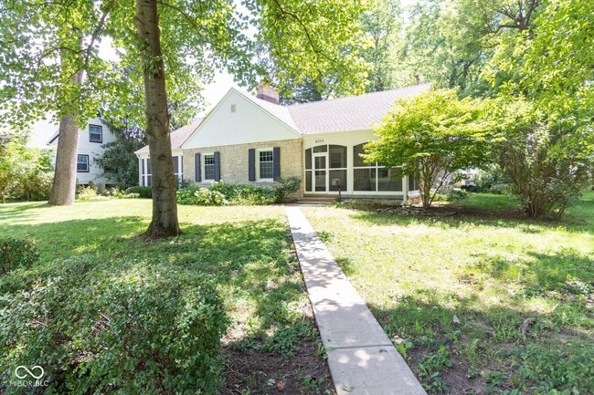 Primary Photo - 6353 Riverview Dr