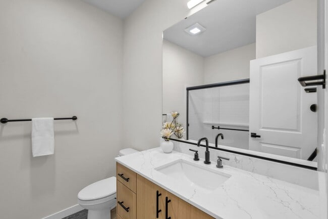 Building Photo - New Construction Luxury Townhome - Bright & Sunny End Unit
