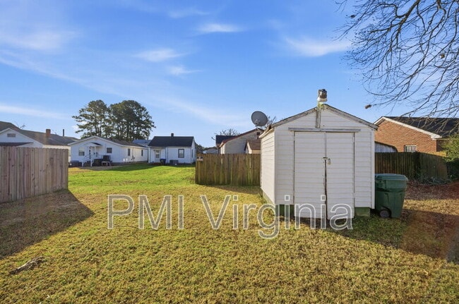 Building Photo - 409 Nevada St