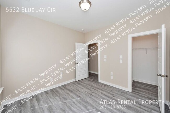 Building Photo - 5532 Blue Jay Cir