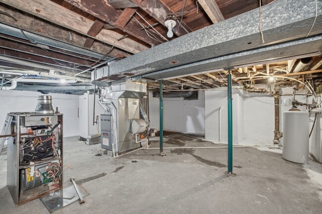 Building Photo - 1843 Ohio Ave