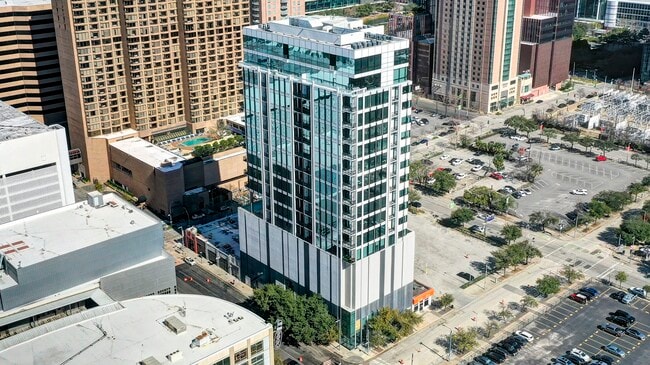 Building Photo - 1211 Caroline St