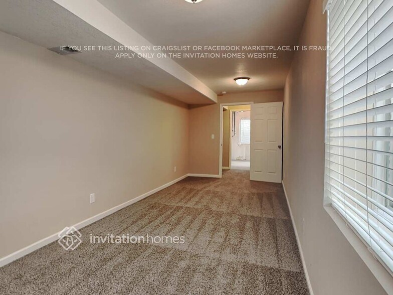 Building Photo - 10297 Waco Ct