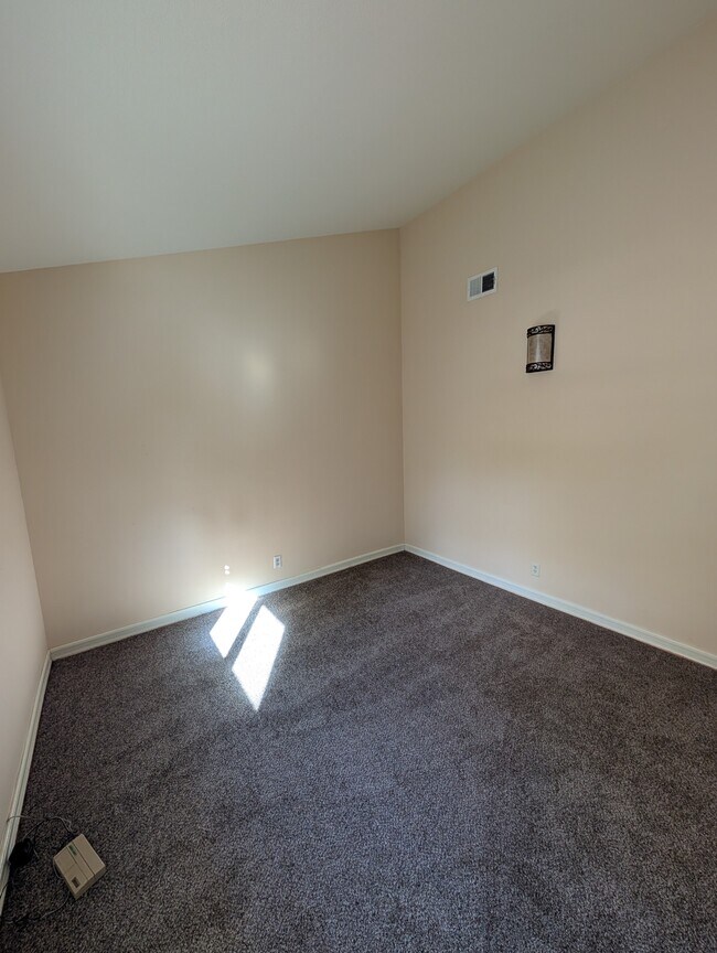 Building Photo - 27124 Cabrera Ave