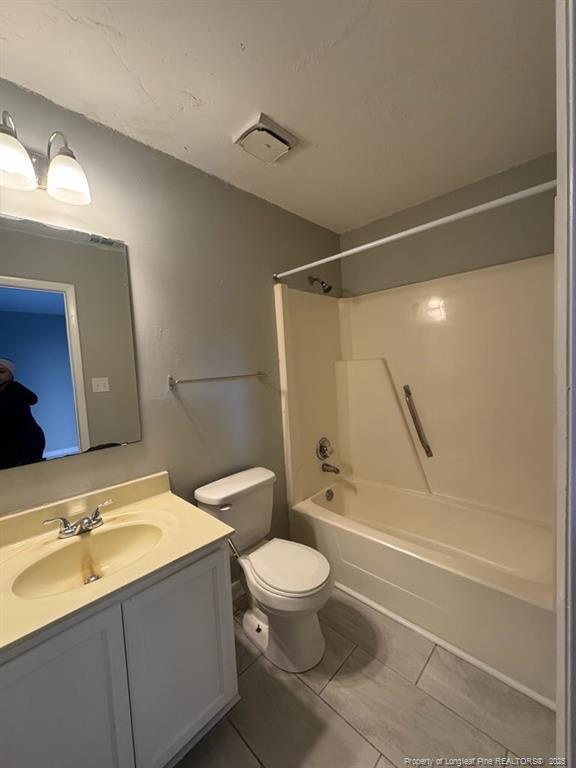 Building Photo - 644 Mosswood Ln