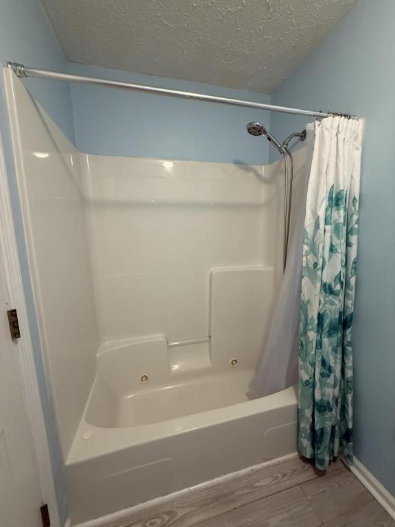 Building Photo - 17690 Front Beach Rd