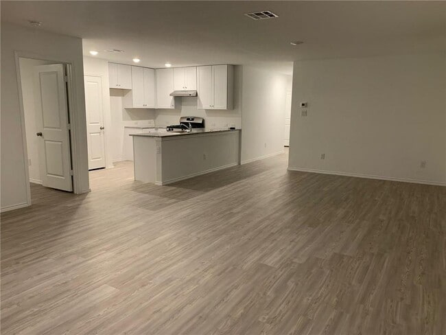 Building Photo - 2864 Rosefinch