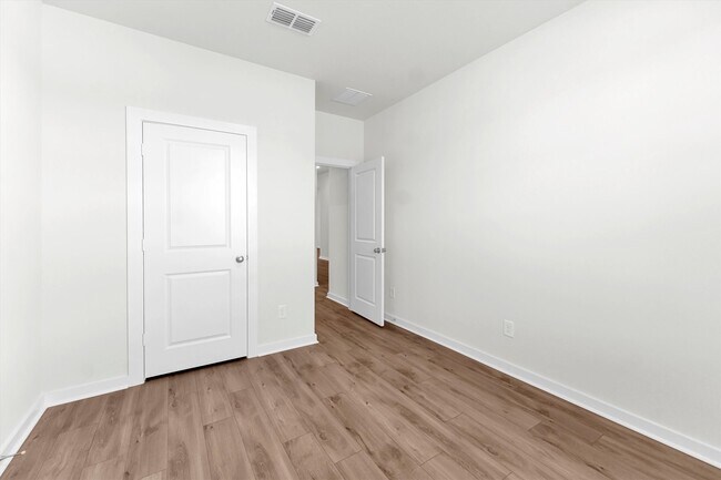 Building Photo - 16030 Copper Skies Wy