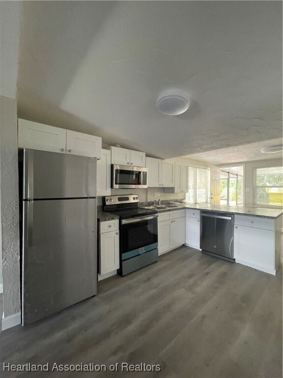 Building Photo - 734 N Franklin St