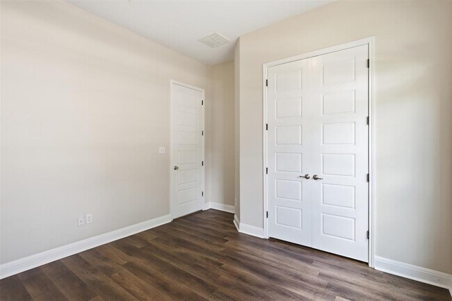 Building Photo - 105 Aspen Trail