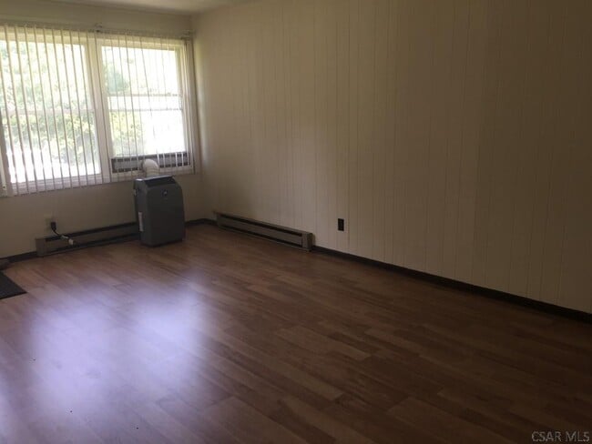 Building Photo - 1309 Maken Dr