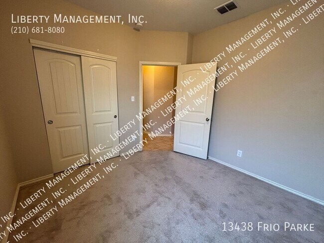 Building Photo - 13438 Frio Parke