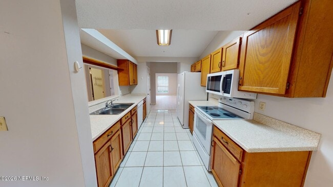 Building Photo - 12644 Thicket Ridge Dr