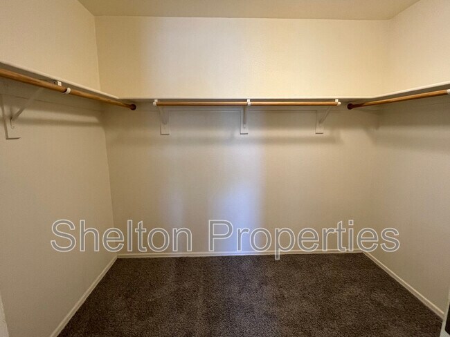 Building Photo - 2958 N Clanton St