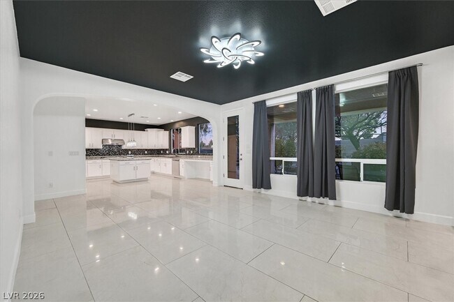Building Photo - 11377 Rancho Villa Verde Pl