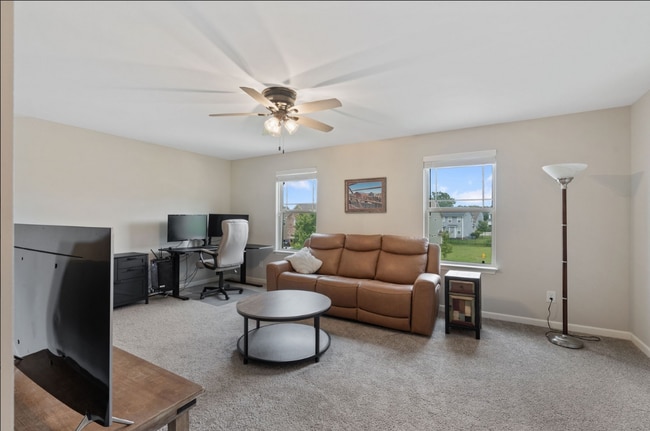 Building Photo - 1122 Cotillion Dr