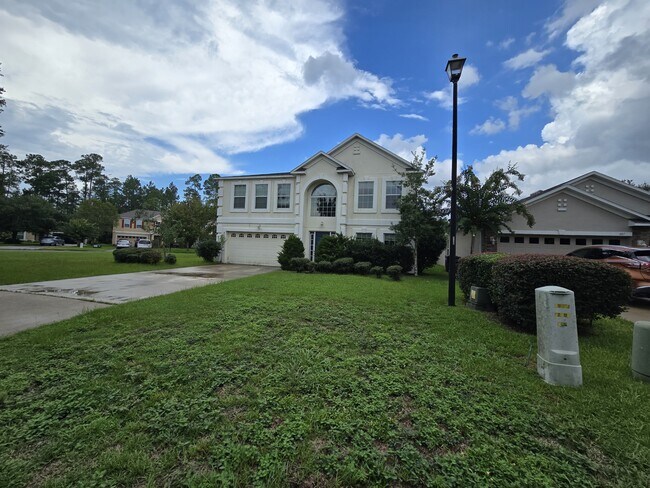 Building Photo - 405 Brooklet Cir