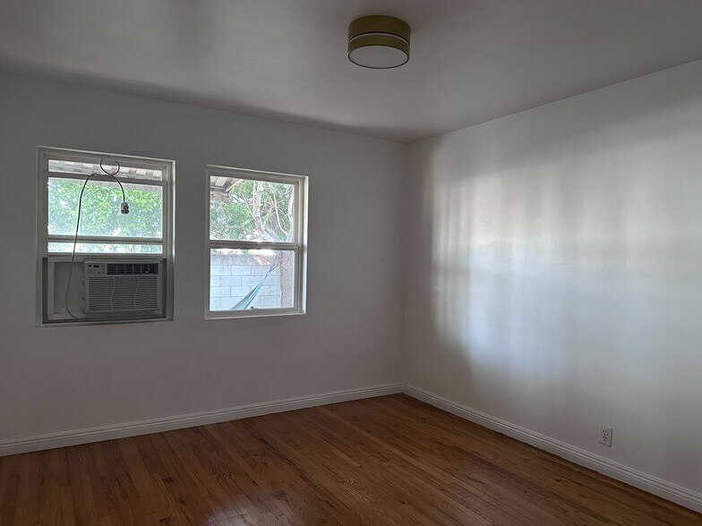 Building Photo - 14520 Killion St